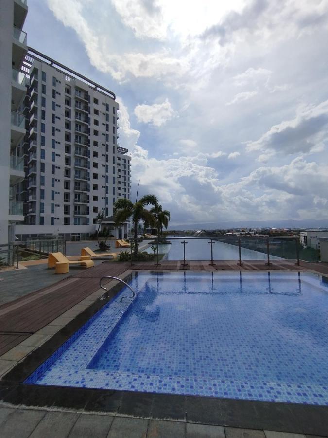 Mactan Newtown Seaview Condo By Fjcivo มักตัน ภายนอก รูปภาพ