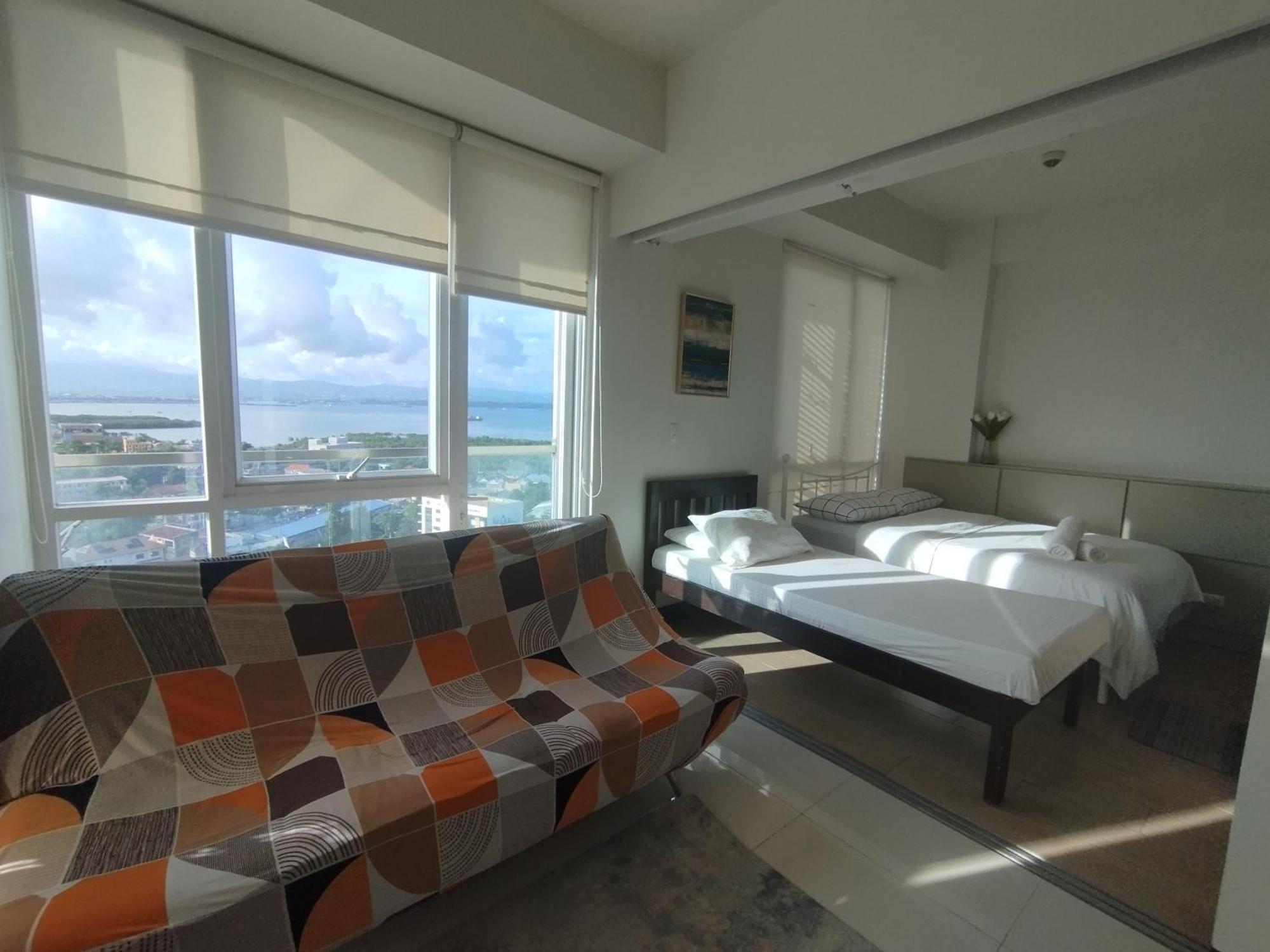 Mactan Newtown Seaview Condo By Fjcivo มักตัน ภายนอก รูปภาพ